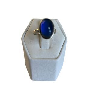 Vintage Style Mood Ring w/ beautiful vivid ever changing colors!!